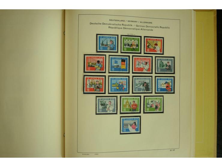 1945/2012, ungebrauchte/postfrische und gestempelte Sammlung, dabei Bizone mit besseren u.a. Mi.-Nr. 93I XG gestempelt mit Fo
