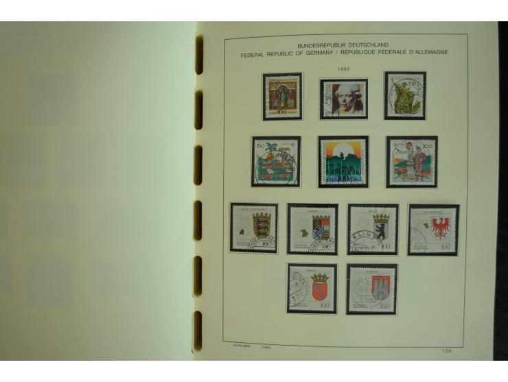 1945/2012, ungebrauchte/postfrische und gestempelte Sammlung, dabei Bizone mit besseren u.a. Mi.-Nr. 93I XG gestempelt mit Fo