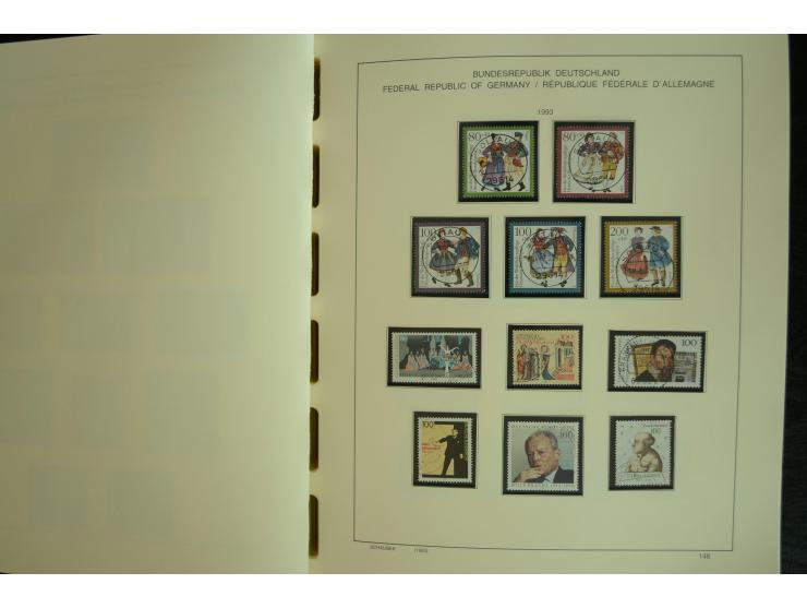 1945/2012, ungebrauchte/postfrische und gestempelte Sammlung, dabei Bizone mit besseren u.a. Mi.-Nr. 93I XG gestempelt mit Fo