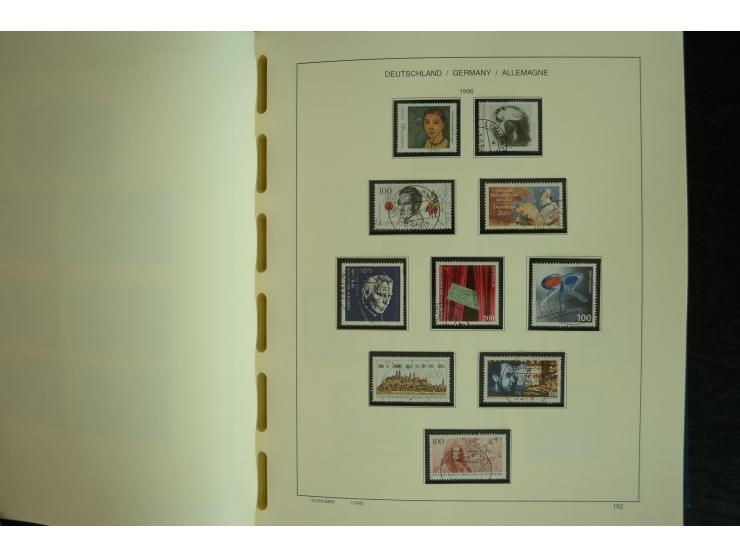 1945/2012, ungebrauchte/postfrische und gestempelte Sammlung, dabei Bizone mit besseren u.a. Mi.-Nr. 93I XG gestempelt mit Fo