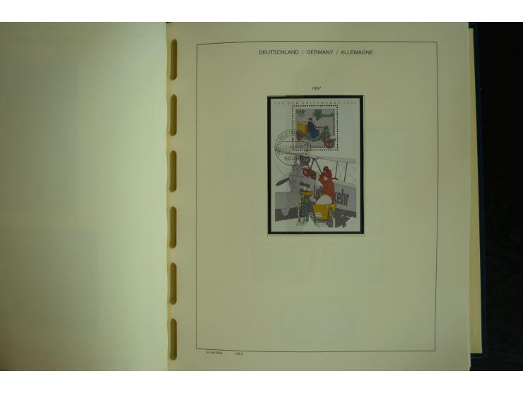 1945/2012, ungebrauchte/postfrische und gestempelte Sammlung, dabei Bizone mit besseren u.a. Mi.-Nr. 93I XG gestempelt mit Fo