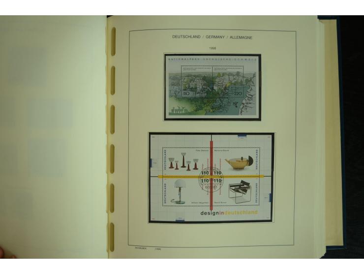 1945/2012, ungebrauchte/postfrische und gestempelte Sammlung, dabei Bizone mit besseren u.a. Mi.-Nr. 93I XG gestempelt mit Fo