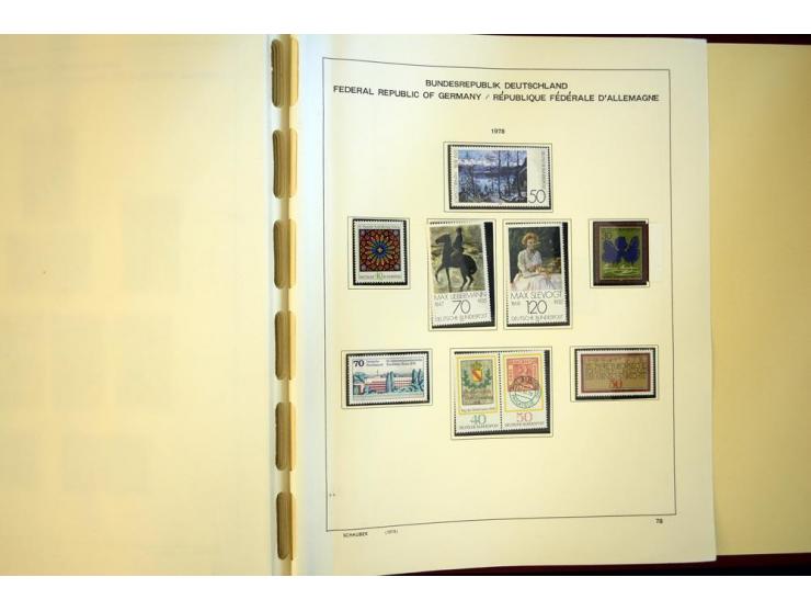 1945/85, umfangreicher ungebrauchter/postfrischer und gestempelter Bestand mit vielen besseren Werten und Ausgaben, teils meh