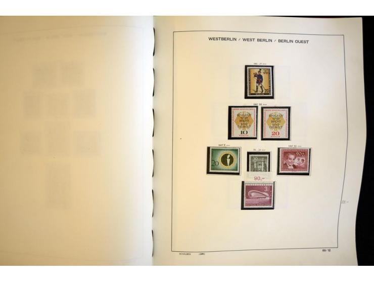 1945/85, umfangreicher ungebrauchter/postfrischer und gestempelter Bestand mit vielen besseren Werten und Ausgaben, teils meh