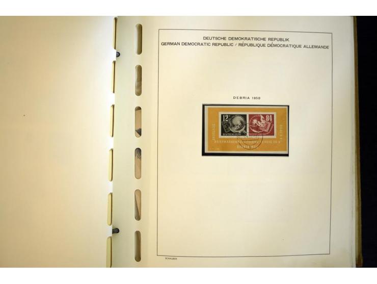 1945/85, umfangreicher ungebrauchter/postfrischer und gestempelter Bestand mit vielen besseren Werten und Ausgaben, teils meh