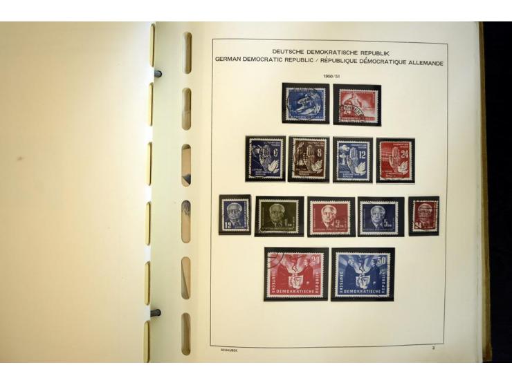 1945/85, umfangreicher ungebrauchter/postfrischer und gestempelter Bestand mit vielen besseren Werten und Ausgaben, teils meh