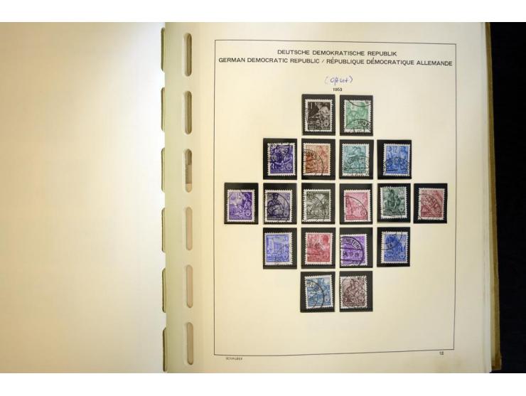1945/85, umfangreicher ungebrauchter/postfrischer und gestempelter Bestand mit vielen besseren Werten und Ausgaben, teils meh
