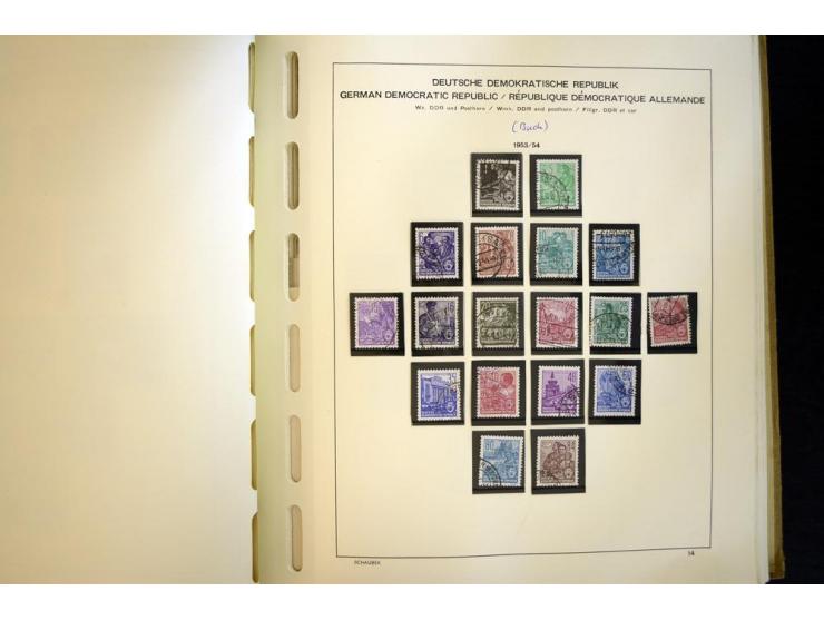 1945/85, umfangreicher ungebrauchter/postfrischer und gestempelter Bestand mit vielen besseren Werten und Ausgaben, teils meh