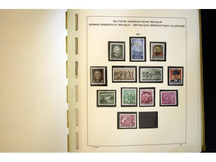 1945/85, umfangreicher ungebrauchter/postfrischer und gestempelter Bestand mit vielen besseren Werten und Ausgaben, teils meh