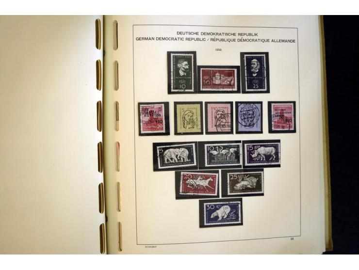 1945/85, umfangreicher ungebrauchter/postfrischer und gestempelter Bestand mit vielen besseren Werten und Ausgaben, teils meh