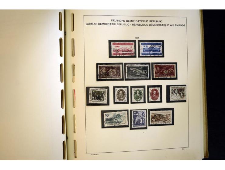 1945/85, umfangreicher ungebrauchter/postfrischer und gestempelter Bestand mit vielen besseren Werten und Ausgaben, teils meh