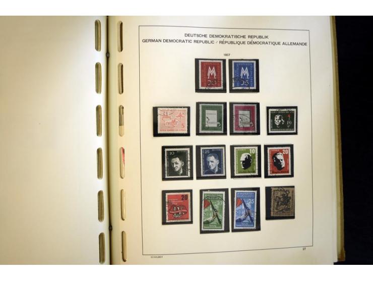1945/85, umfangreicher ungebrauchter/postfrischer und gestempelter Bestand mit vielen besseren Werten und Ausgaben, teils meh