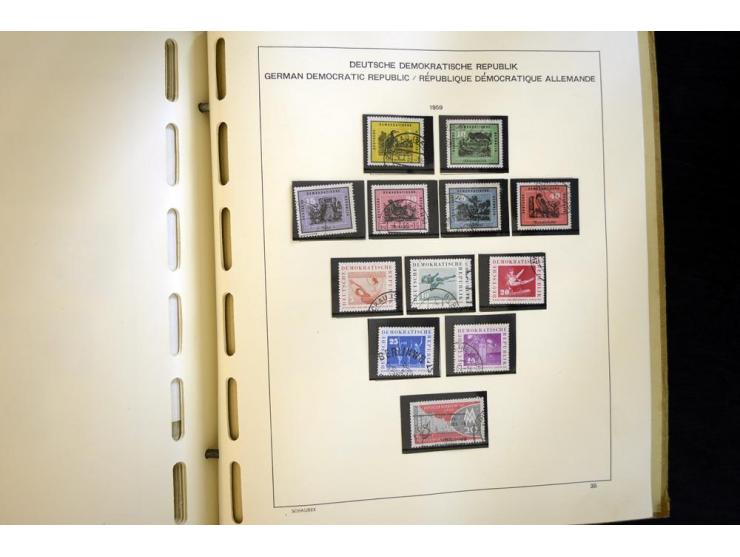 1945/85, umfangreicher ungebrauchter/postfrischer und gestempelter Bestand mit vielen besseren Werten und Ausgaben, teils meh
