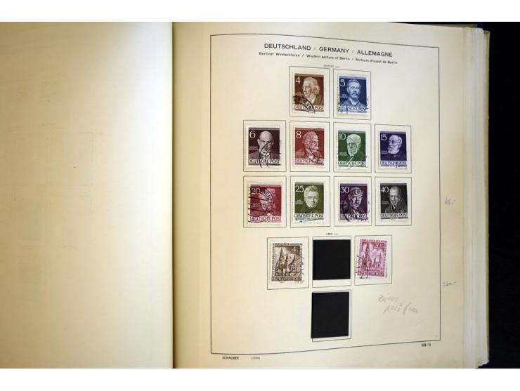 1945/85, umfangreicher ungebrauchter/postfrischer und gestempelter Bestand mit vielen besseren Werten und Ausgaben, teils meh