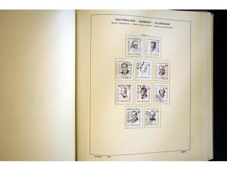 1945/85, umfangreicher ungebrauchter/postfrischer und gestempelter Bestand mit vielen besseren Werten und Ausgaben, teils meh