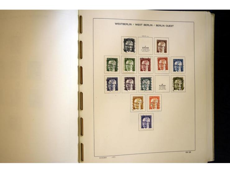 1945/85, umfangreicher ungebrauchter/postfrischer und gestempelter Bestand mit vielen besseren Werten und Ausgaben, teils meh