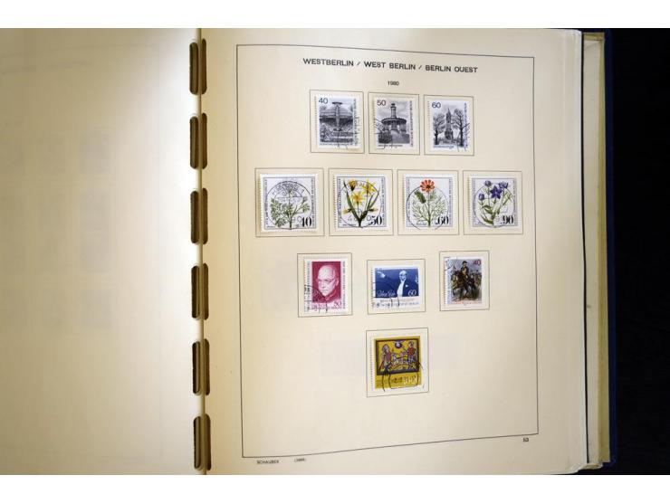 1945/85, umfangreicher ungebrauchter/postfrischer und gestempelter Bestand mit vielen besseren Werten und Ausgaben, teils meh