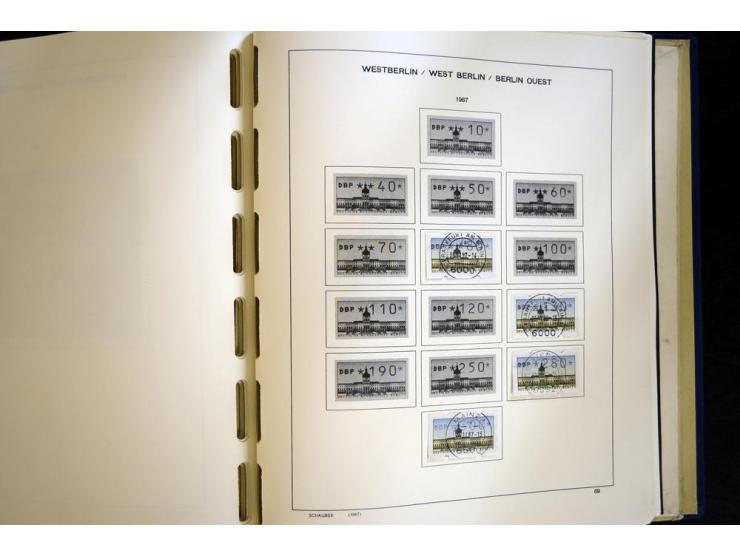 1945/85, umfangreicher ungebrauchter/postfrischer und gestempelter Bestand mit vielen besseren Werten und Ausgaben, teils meh