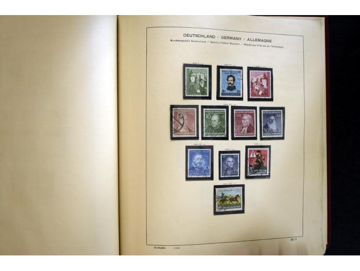 1945/85, umfangreicher ungebrauchter/postfrischer und gestempelter Bestand mit vielen besseren Werten und Ausgaben, teils meh