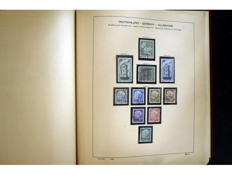 1945/85, umfangreicher ungebrauchter/postfrischer und gestempelter Bestand mit vielen besseren Werten und Ausgaben, teils meh