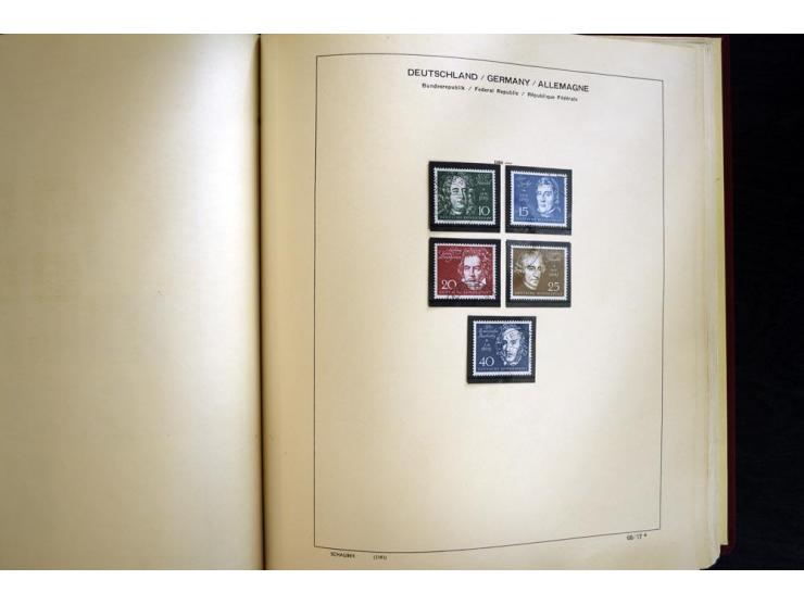 1945/85, umfangreicher ungebrauchter/postfrischer und gestempelter Bestand mit vielen besseren Werten und Ausgaben, teils meh