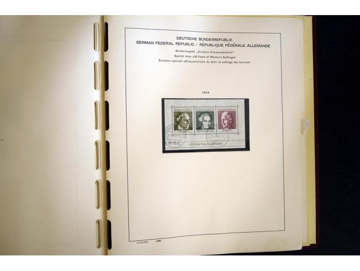 1945/85, umfangreicher ungebrauchter/postfrischer und gestempelter Bestand mit vielen besseren Werten und Ausgaben, teils meh