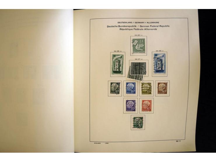 1945/85, umfangreicher ungebrauchter/postfrischer und gestempelter Bestand mit vielen besseren Werten und Ausgaben, teils meh