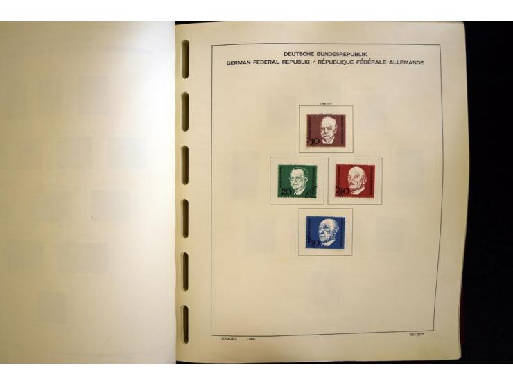 1945/85, umfangreicher ungebrauchter/postfrischer und gestempelter Bestand mit vielen besseren Werten und Ausgaben, teils meh