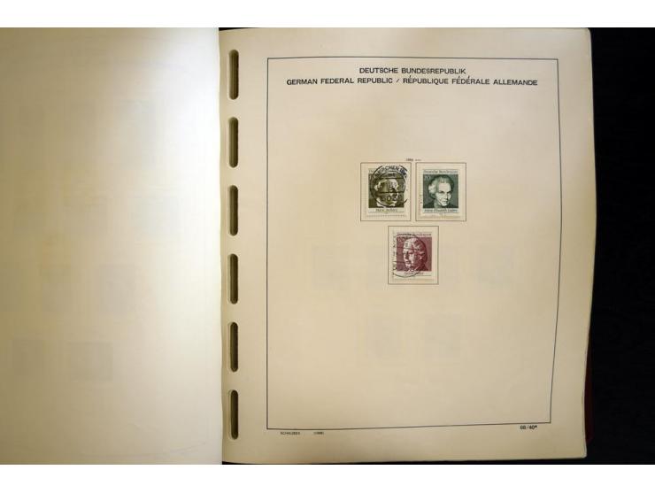 1945/85, umfangreicher ungebrauchter/postfrischer und gestempelter Bestand mit vielen besseren Werten und Ausgaben, teils meh