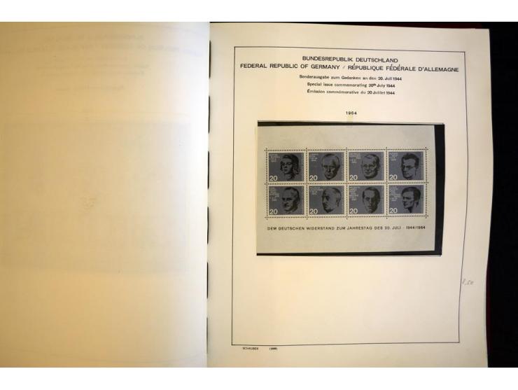 1945/85, umfangreicher ungebrauchter/postfrischer und gestempelter Bestand mit vielen besseren Werten und Ausgaben, teils meh