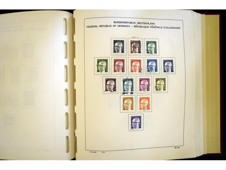 1945/85, umfangreicher ungebrauchter/postfrischer und gestempelter Bestand mit vielen besseren Werten und Ausgaben, teils meh