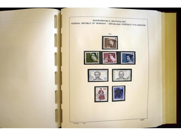 1945/85, umfangreicher ungebrauchter/postfrischer und gestempelter Bestand mit vielen besseren Werten und Ausgaben, teils meh