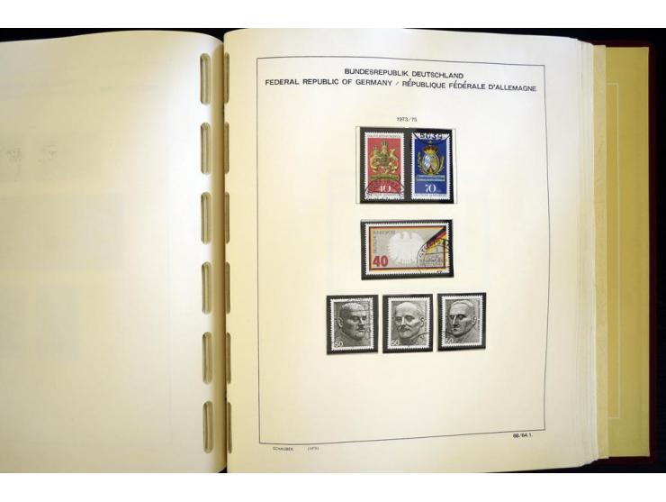 1945/85, umfangreicher ungebrauchter/postfrischer und gestempelter Bestand mit vielen besseren Werten und Ausgaben, teils meh