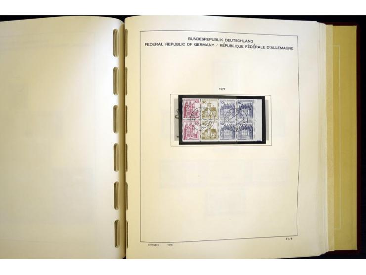 1945/85, umfangreicher ungebrauchter/postfrischer und gestempelter Bestand mit vielen besseren Werten und Ausgaben, teils meh
