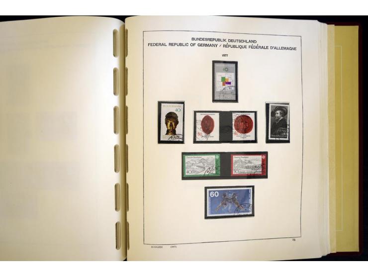 1945/85, umfangreicher ungebrauchter/postfrischer und gestempelter Bestand mit vielen besseren Werten und Ausgaben, teils meh