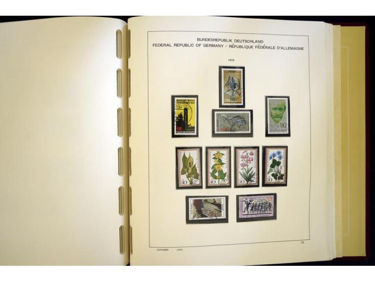1945/85, umfangreicher ungebrauchter/postfrischer und gestempelter Bestand mit vielen besseren Werten und Ausgaben, teils meh