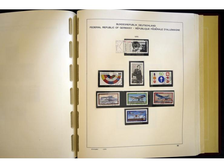 1945/85, umfangreicher ungebrauchter/postfrischer und gestempelter Bestand mit vielen besseren Werten und Ausgaben, teils meh