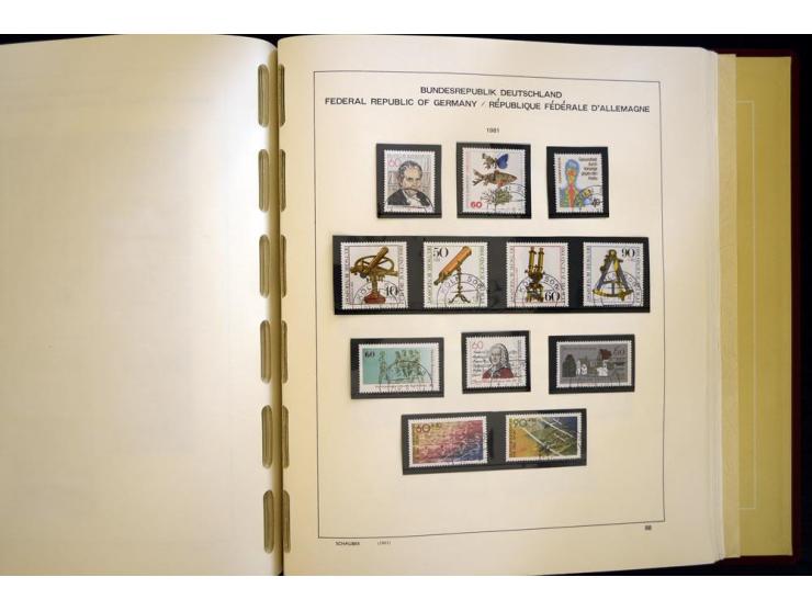 1945/85, umfangreicher ungebrauchter/postfrischer und gestempelter Bestand mit vielen besseren Werten und Ausgaben, teils meh
