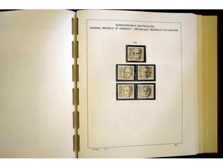 1945/85, umfangreicher ungebrauchter/postfrischer und gestempelter Bestand mit vielen besseren Werten und Ausgaben, teils meh