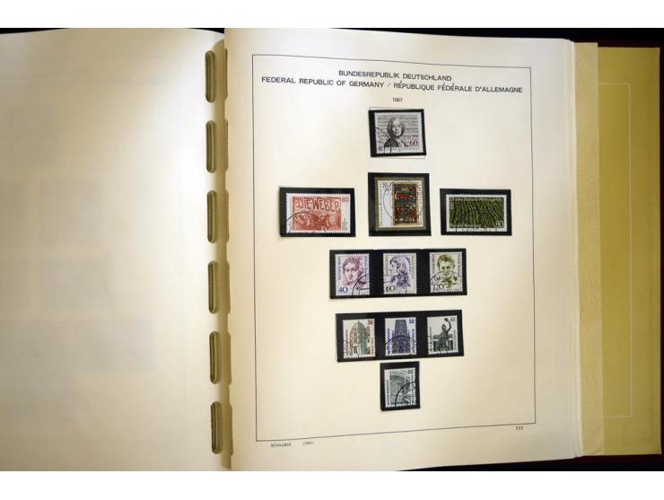 1945/85, umfangreicher ungebrauchter/postfrischer und gestempelter Bestand mit vielen besseren Werten und Ausgaben, teils meh