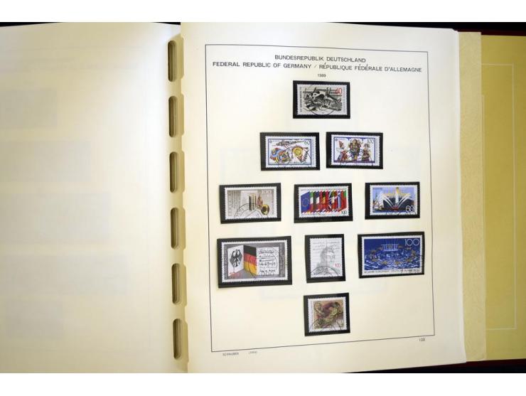 1945/85, umfangreicher ungebrauchter/postfrischer und gestempelter Bestand mit vielen besseren Werten und Ausgaben, teils meh