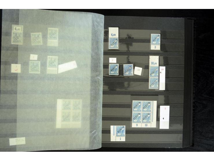 1948/90, postfrische Spezialsammlung, fast ausschließlich Rand- und vor allem Eckrandstücke, dabei auch Paare und 4er-Blocks,