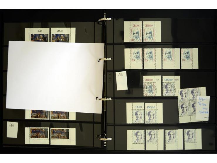 1948/90, postfrische Spezialsammlung, fast ausschließlich Rand- und vor allem Eckrandstücke, dabei auch Paare und 4er-Blocks,