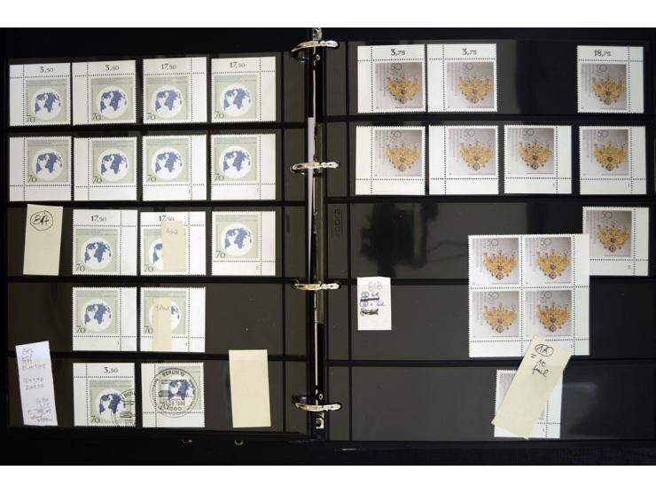 1948/90, postfrische Spezialsammlung, fast ausschließlich Rand- und vor allem Eckrandstücke, dabei auch Paare und 4er-Blocks,
