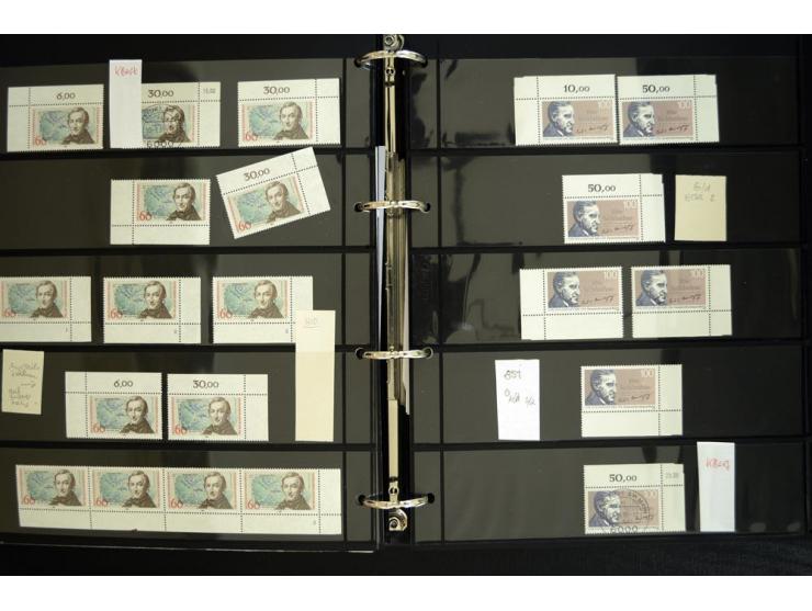 1948/90, postfrische Spezialsammlung, fast ausschließlich Rand- und vor allem Eckrandstücke, dabei auch Paare und 4er-Blocks,