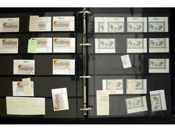 1948/90, postfrische Spezialsammlung, fast ausschließlich Rand- und vor allem Eckrandstücke, dabei auch Paare und 4er-Blocks,