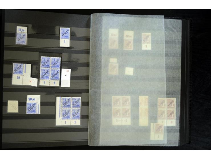 1948/90, postfrische Spezialsammlung, fast ausschließlich Rand- und vor allem Eckrandstücke, dabei auch Paare und 4er-Blocks,