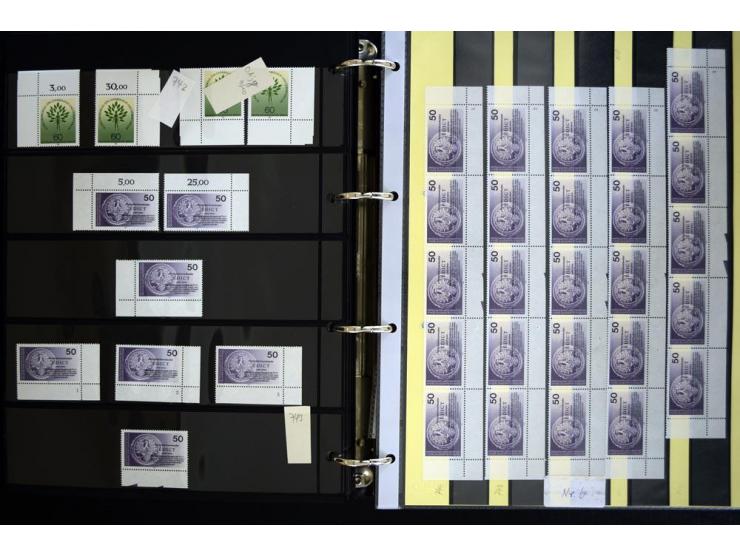 1948/90, postfrische Spezialsammlung, fast ausschließlich Rand- und vor allem Eckrandstücke, dabei auch Paare und 4er-Blocks,