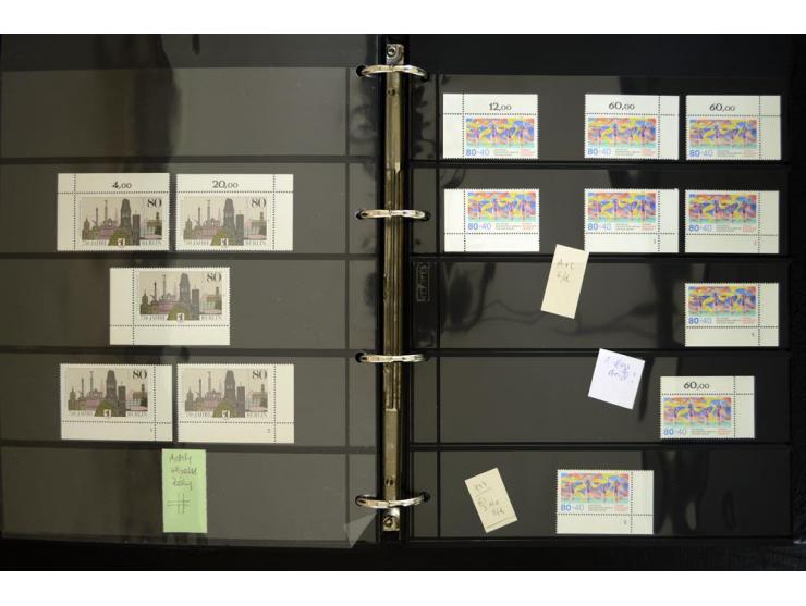 1948/90, postfrische Spezialsammlung, fast ausschließlich Rand- und vor allem Eckrandstücke, dabei auch Paare und 4er-Blocks,