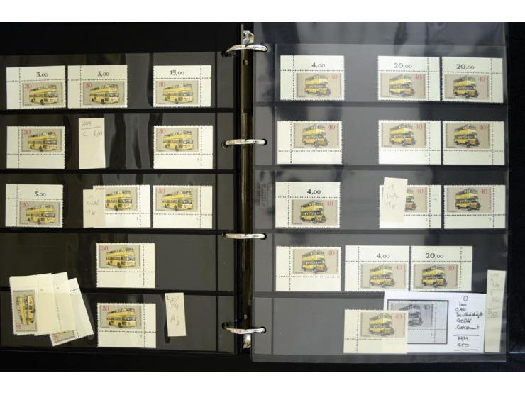 1948/90, postfrische Spezialsammlung, fast ausschließlich Rand- und vor allem Eckrandstücke, dabei auch Paare und 4er-Blocks,